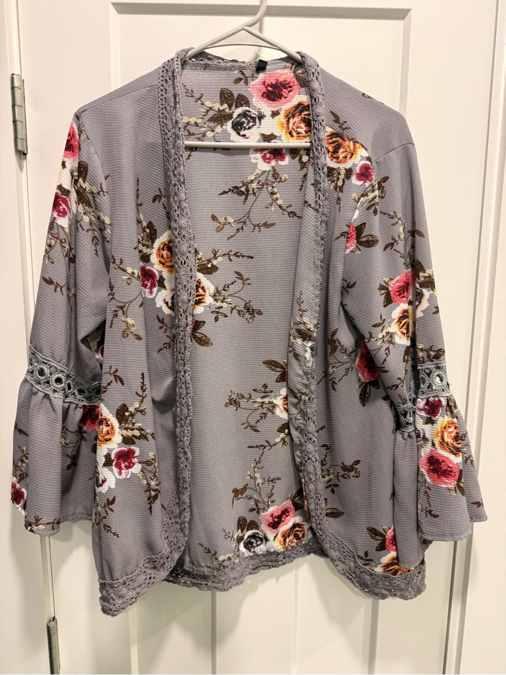 Women’s size large short kimono